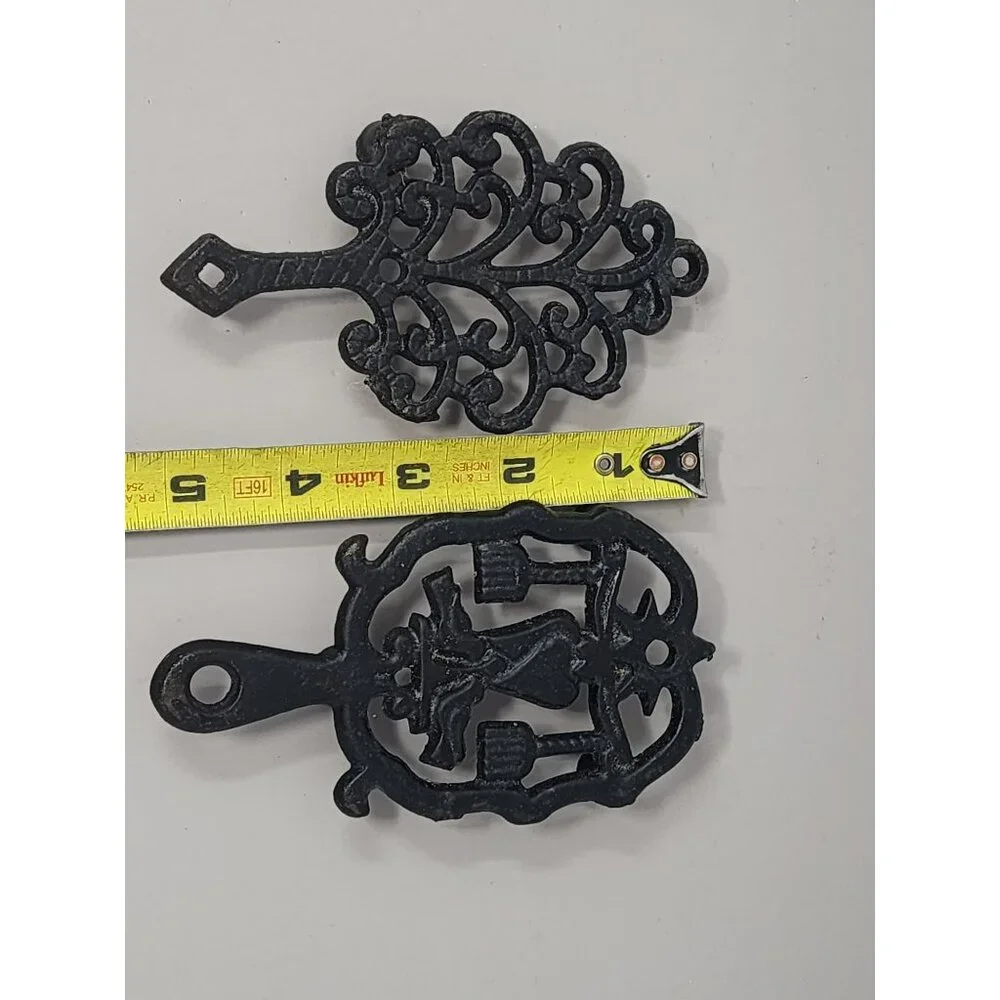 Vintage L.E.G.O. Made in Taiwan Cast Iron Trivet‎ Set With Heart & Vine Design